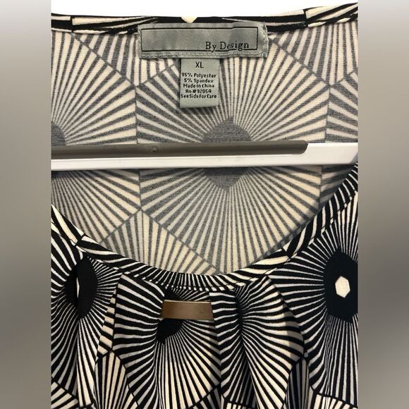 By Design Women’s Blouse size: XL - Picture 2 of 3
